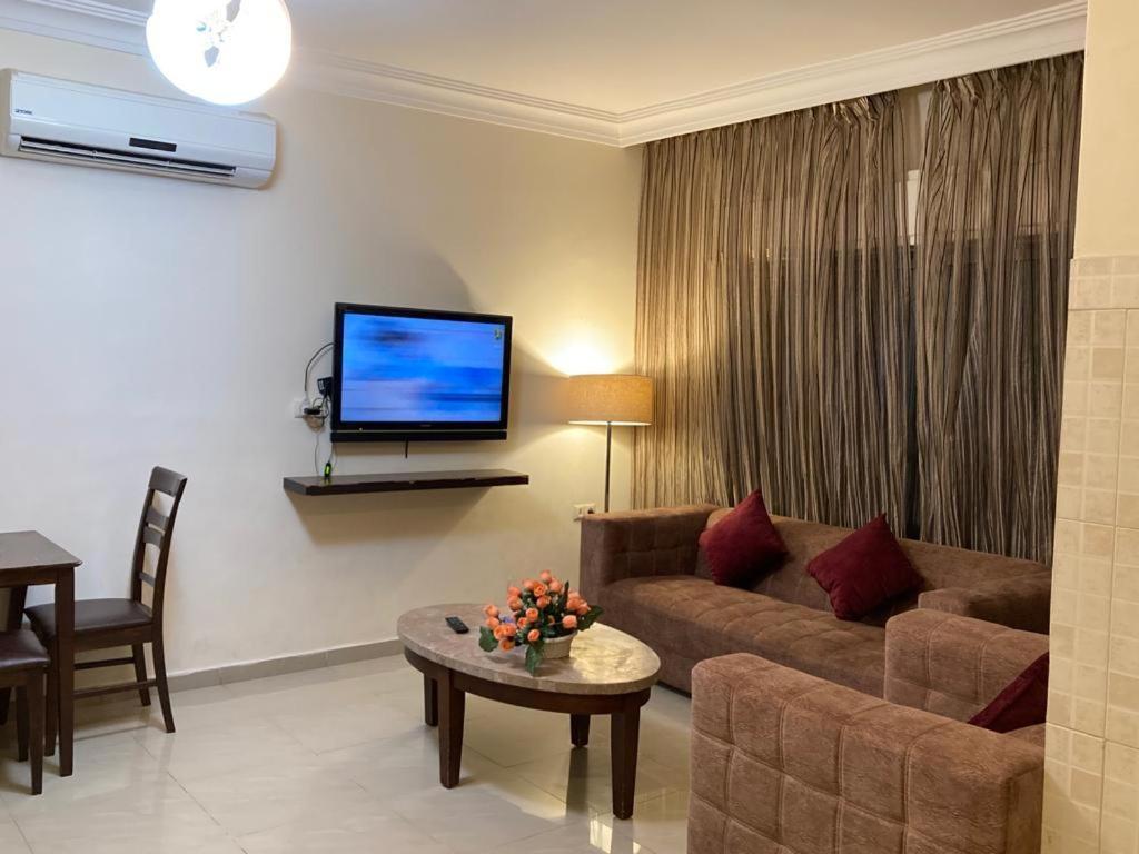 עמאן Uptown Hotel Apartment מראה חיצוני תמונה