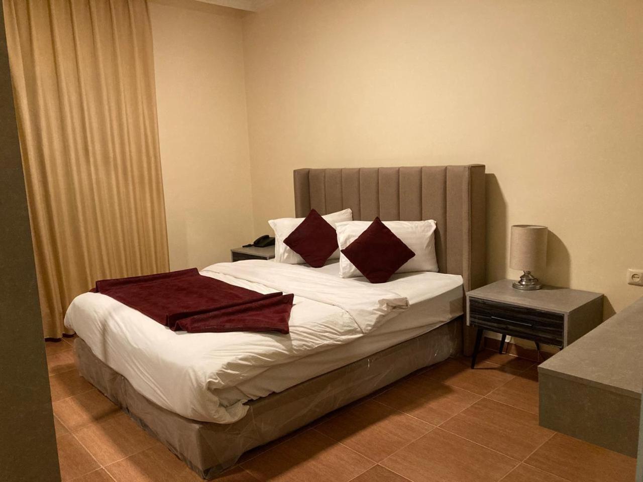 עמאן Uptown Hotel Apartment מראה חיצוני תמונה