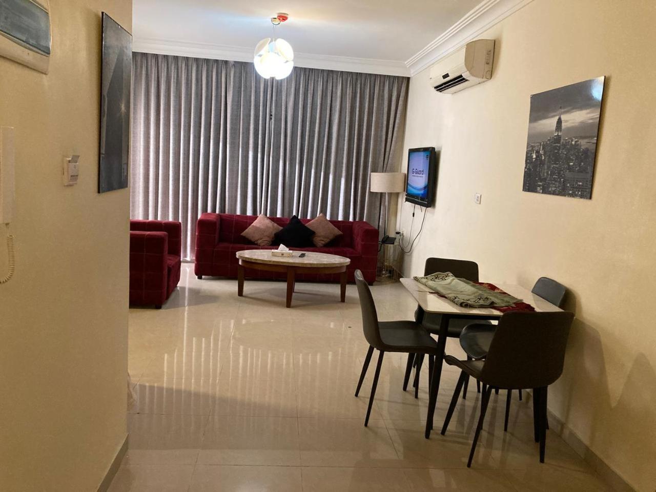 עמאן Uptown Hotel Apartment מראה חיצוני תמונה