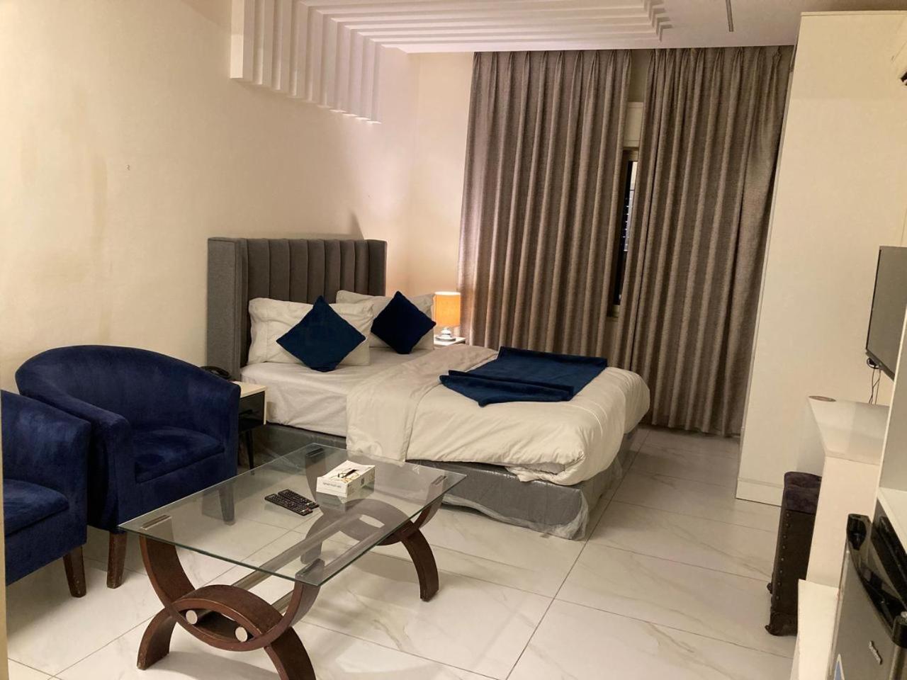 עמאן Uptown Hotel Apartment מראה חיצוני תמונה