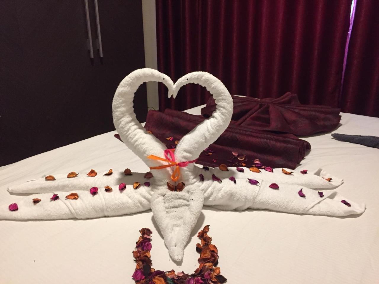 עמאן Uptown Hotel Apartment מראה חיצוני תמונה