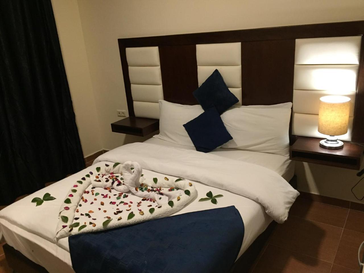עמאן Uptown Hotel Apartment מראה חיצוני תמונה