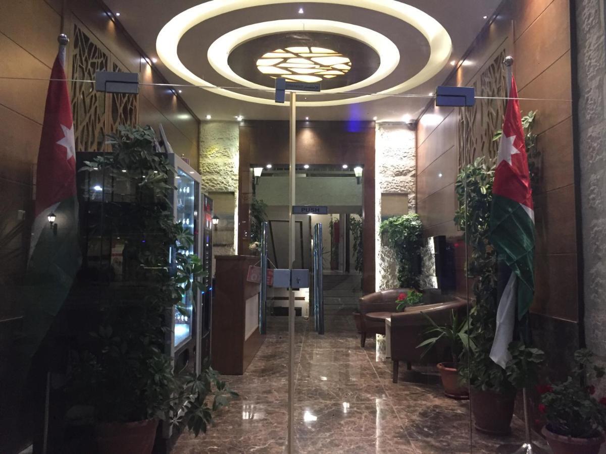עמאן Uptown Hotel Apartment מראה חיצוני תמונה