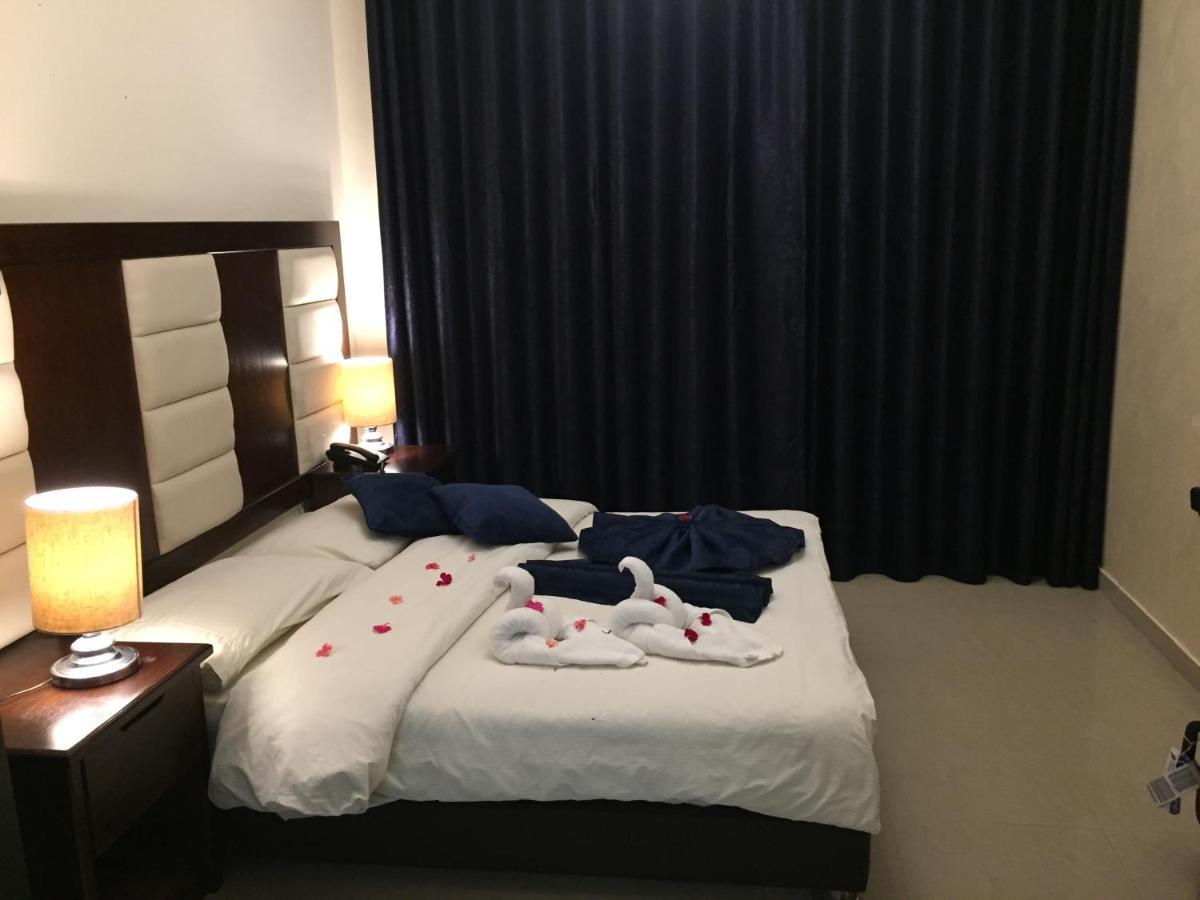 עמאן Uptown Hotel Apartment מראה חיצוני תמונה